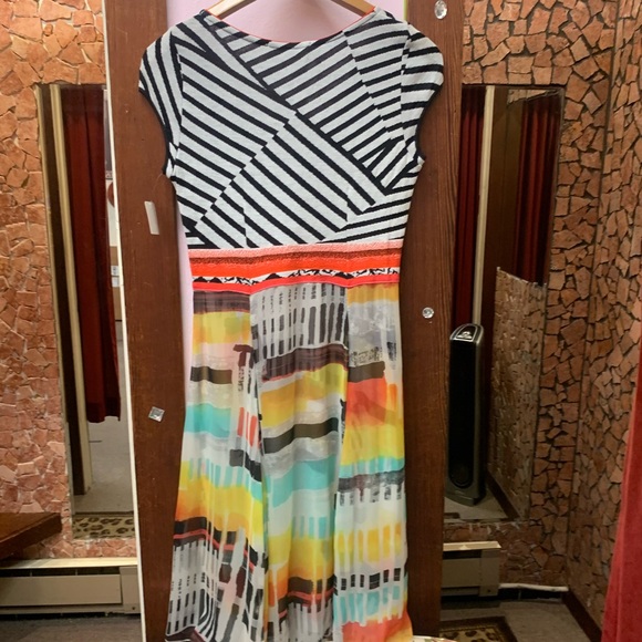 Striped and Multicolor Dress - Picture 9 of 9